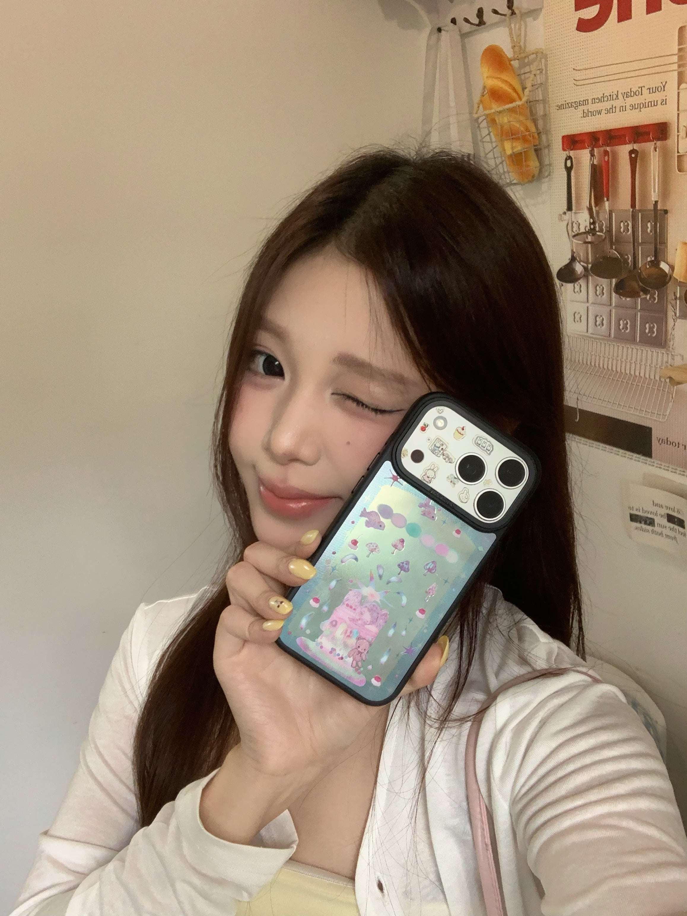 CASEMYARTS & Zhishi Liuwan MagSafe iPhone Case